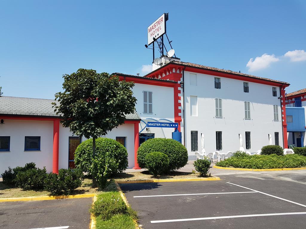 Master Hotel Castelvetro Piacentino Екстериор снимка